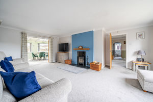 Living Room- click for photo gallery